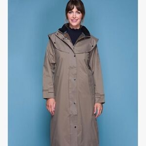 Walker and Hawkes - Ladies Jack Murphy Waterproof Malvern Coat Size 10